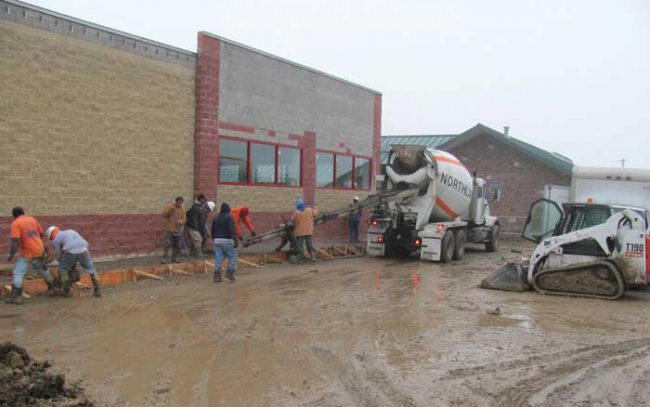 Concrete sidewalk installation